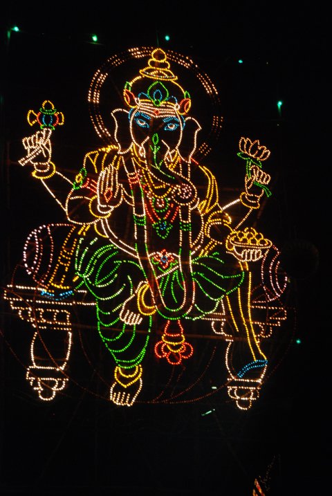 கும்பாபிஷேகம் - 2011 - முதல் நாள் நிகழச்சிகள் (கணபதி வேள்வி, கோபூஜை, தனபூஜை, முதல் கால பூஜை . . .)