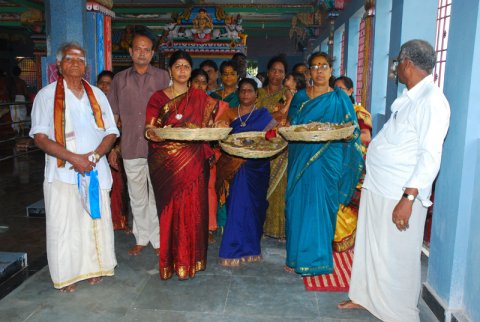கும்பாபிஷேகம் - 2011 - முதல் நாள் நிகழச்சிகள் (கணபதி வேள்வி, கோபூஜை, தனபூஜை, முதல் கால பூஜை . . .)