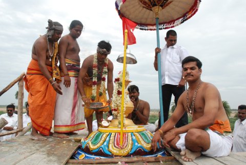 கும்பாபிஷேகம் - 2011 - மூன்றாம் நாள் நிகழச்சிகள் (திருகுடங்கள் புறப்பாடு, திருக்குட நன்னீராட்டு, சிறப்பு மகாபிஷேகம் . . . )
