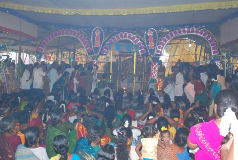 கும்பாபிஷேகம் - 2011 - மூன்றாம் நாள் நிகழச்சிகள் (திருகுடங்கள் புறப்பாடு, திருக்குட நன்னீராட்டு, சிறப்பு மகாபிஷேகம் . . . )