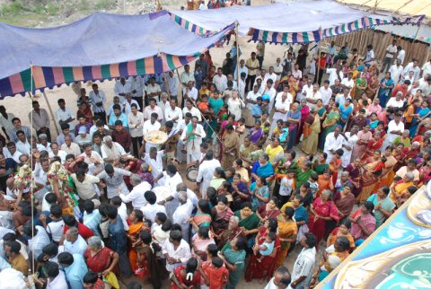 கும்பாபிஷேகம் - 2011 - மூன்றாம் நாள் நிகழச்சிகள் (திருகுடங்கள் புறப்பாடு, திருக்குட நன்னீராட்டு, சிறப்பு மகாபிஷேகம் . . . )