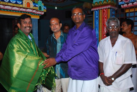 கும்பாபிஷேகம் - 2011 - அன்பர்களை சிறப்பித்தல் மற்றும் கலை நிகழச்சிகள்