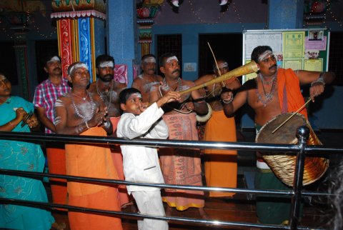 கும்பாபிஷேகம் - 2011 - அன்பர்களை சிறப்பித்தல் மற்றும் கலை நிகழச்சிகள்