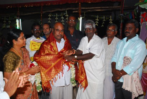 கும்பாபிஷேகம் - 2011 - அன்பர்களை சிறப்பித்தல் மற்றும் கலை நிகழச்சிகள்