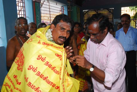 கும்பாபிஷேகம் - 2011 - அன்பர்களை சிறப்பித்தல் மற்றும் கலை நிகழச்சிகள்
