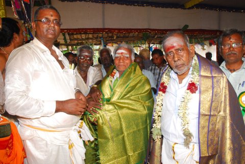 கும்பாபிஷேகம் - 2011 - அன்பர்களை சிறப்பித்தல் மற்றும் கலை நிகழச்சிகள்