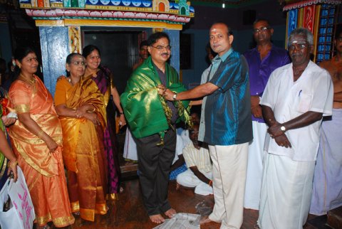 கும்பாபிஷேகம் - 2011 - அன்பர்களை சிறப்பித்தல் மற்றும் கலை நிகழச்சிகள்